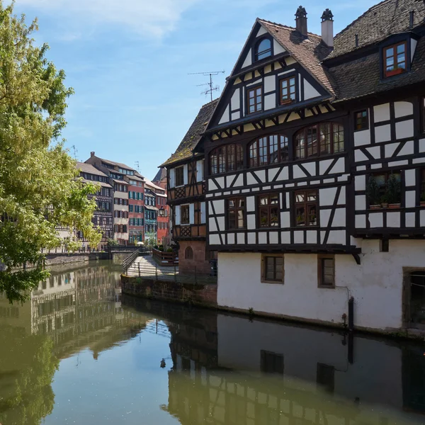 Piękne miasto Strasburg w Alzacji we Francji — Zdjęcie stockowe