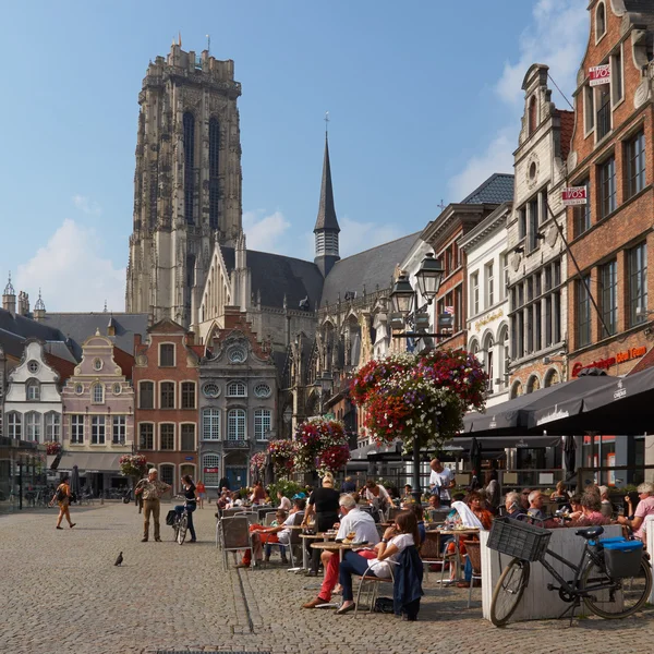 Belgia. Pięknego miasta Mechelen. Grote Markt. Zdjęcie Stockowe