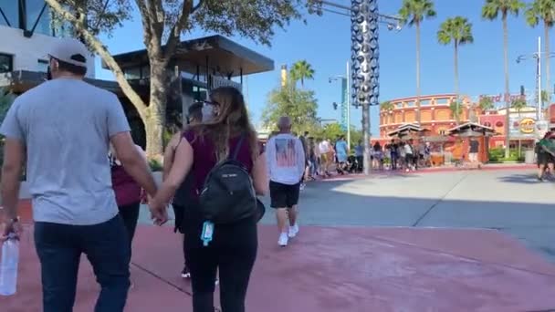 Orlando Usa Pessoas Fila Caminhando Direção Entrada Das Ilhas Aventura — Vídeo de Stock