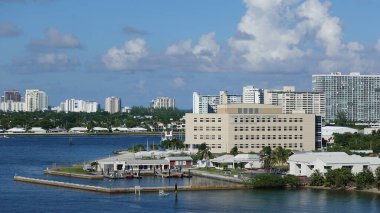 Ft. Lauderdale, FL / USA-10 / 31 / 19: Port Everglades 'teki Nova Güneydoğu Üniversitesi Okyanus Bilimi Merkezi, Ft. Lauderdale, Florida.