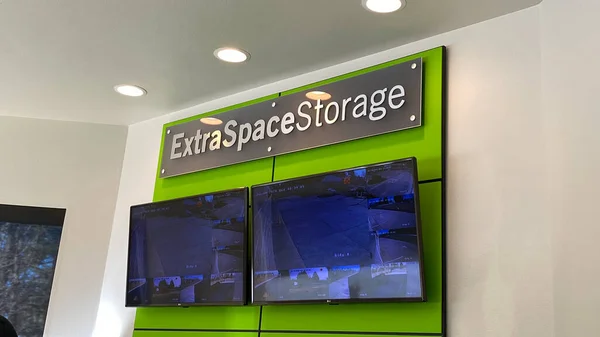 Seattle Usa Marzo 2020 Letrero Vestíbulo Del Extra Space Storage — Foto de Stock