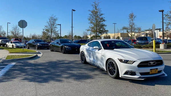 Orlando États Unis 1Er Mars 2020 Voitures Volant Une Voiture — Photo