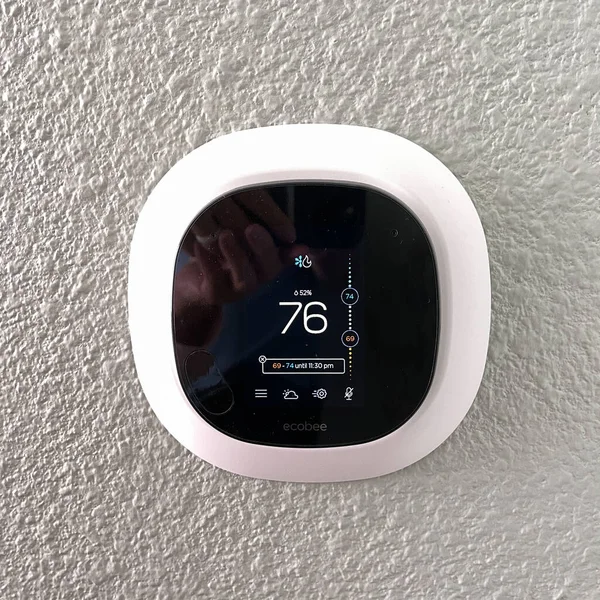 Atlanta Usa March 2021 Ecobee Smart Thermostat Home — Stock Photo, Image