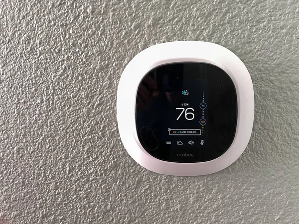 Atlanta Usa March 2021 Ecobee Smart Thermostat Home — Stock Photo, Image