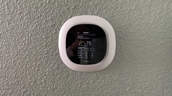 Atlanta Usa Mars 2021 Thermostat Intelligent Ecobee Dans Une Maison — Photo