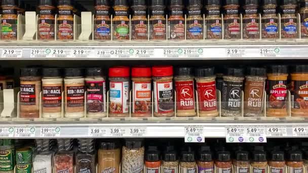 Orlando Usa February 2020 Zooming Out Spice Aisle Publix Grocery — Stock Video