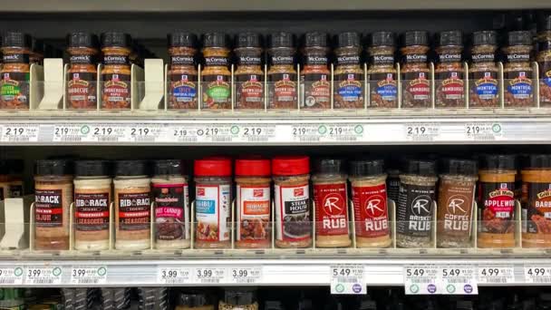 Orlando Usa February 2020 Panning Spice Aisle Publix Grocery Store — Stock Video