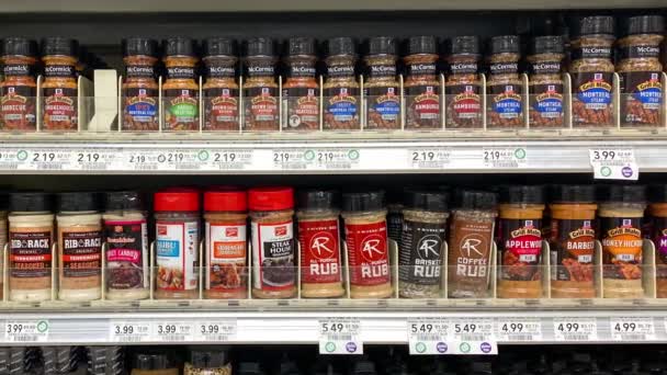 Orlando Usa February 2020 Panning Right Spice Aisle Publix Grocery — Stock Video