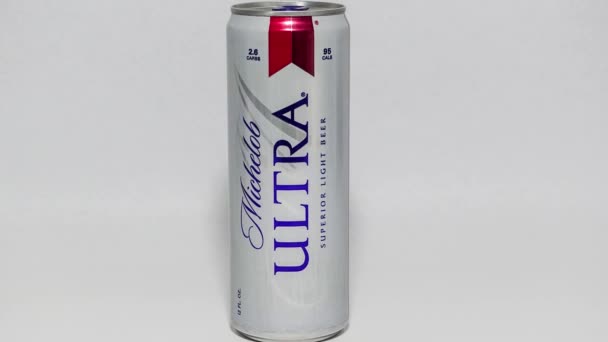 Orlando Usa February 2020 Zooming Out Can Michelob Ultra Beer — Stock Video