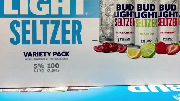 Orlando Usa Gennaio 2020 Panning Caso Bevande Alcoliche Bud Light — Video Stock