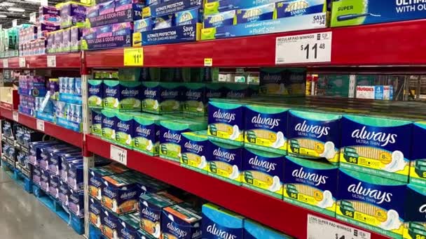 Orlando Usa February 2020 Zooming Always Feminine Hygiene Display Waiting — Vídeo de Stock