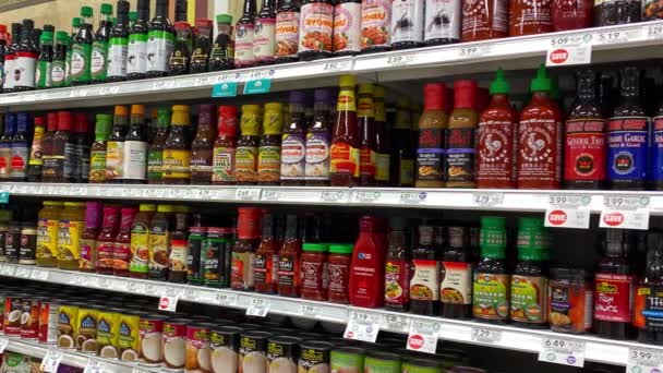 Orlando Usa Лютого 2020 Panning Right Asian Spice Aisle Publix — стокове відео