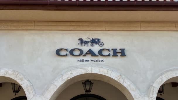 Orlando Usa Лютого 2020 Zooming Coach Sign Роздрібному Магазині Орландо — стокове відео