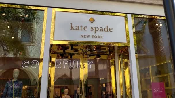 Orlando Usa Lutego 2020 Panning Kate Spade Sign Sklepie Detalicznym — Wideo stockowe