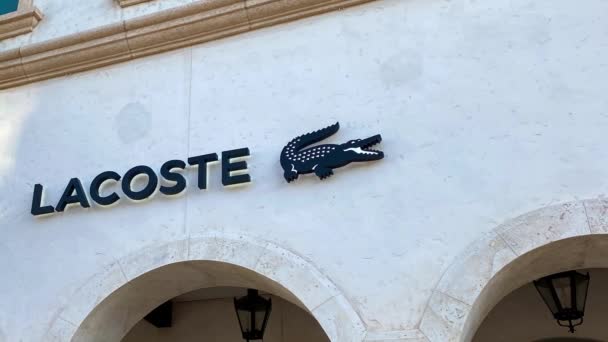 Orlando Febrero 2020 Panorama Justo Exterior Una Tienda Ropa Lacoste — Vídeos de Stock