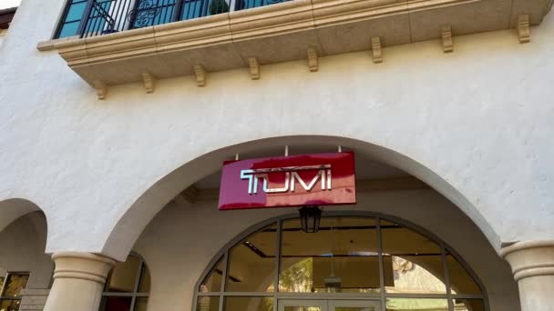 Orlando Usa February 2020 Zooming Exterior Tumi Luggage Retail Store — Stock Video