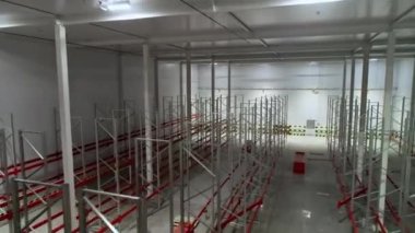 Depolama rafları ve paletleri oluşturma işlemi