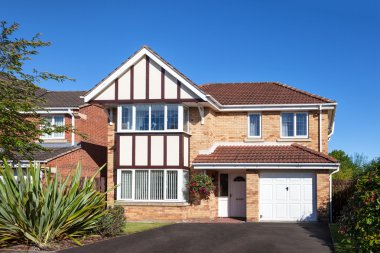 Garaj ile modern müstakil ev