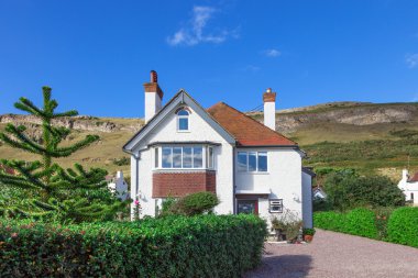 Elegant müstakil konut ve güzel dağlar görünümü, Galler