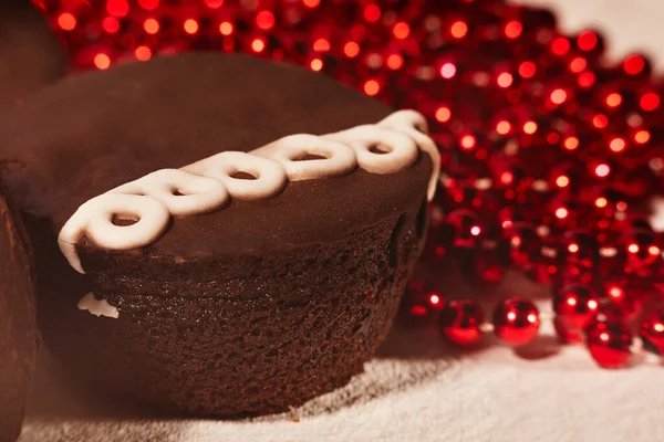 Tüylü Noel aromalı çikolatalı kek.