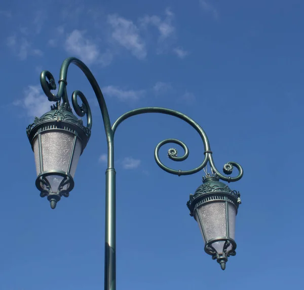 Dekorativní Lampa Parku Modré Obloze Retro Park Lampa — Stock fotografie