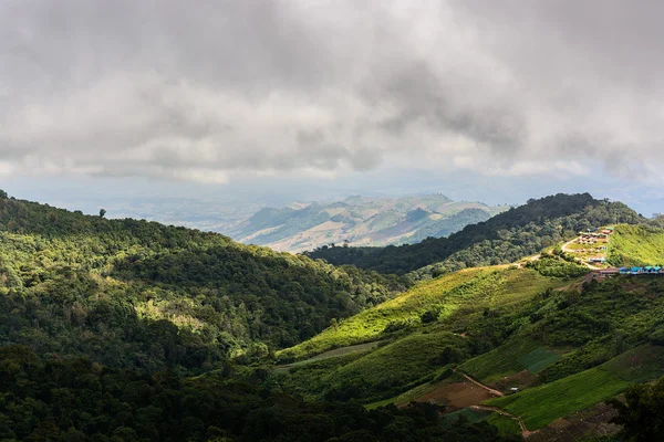 Vistas a las montañas —  Fotos de Stock