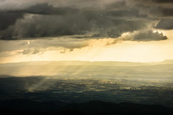 dağlar görünümü