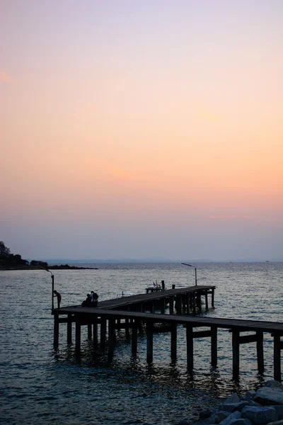 deniz üzerinde gündoğumu