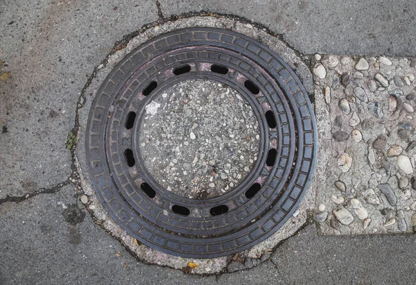 Sewer Manhole Decorated Stone Slovenia — Foto Stock