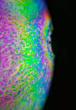 Sabun köpükleri parlak renklere sahip soyut renk arkaplanı