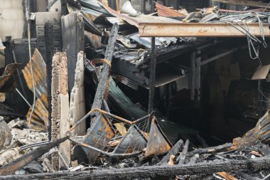 Yangın yangın hasar