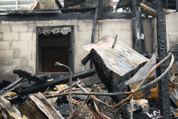 Yangın yangın hasar