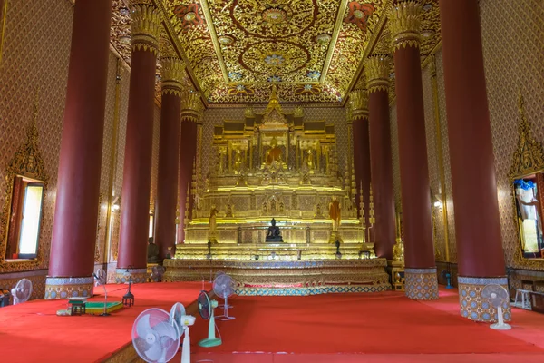 Statua buddha tailandese, Wat Thep Sirin Thrawat Ratchaworawihan — Foto Stock