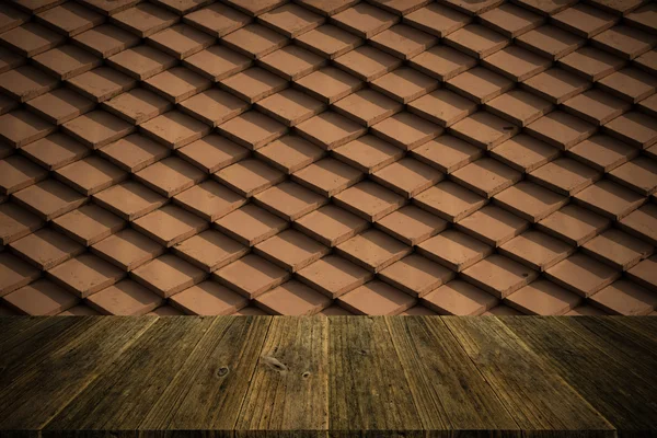 Telha telhado textura superfície estilo vintage com terraço de madeira — Fotografia de Stock