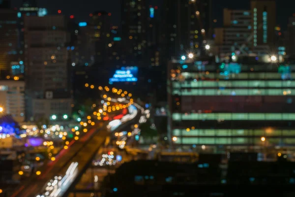 Размытые ночью и транспорт в Бангкоке города Таиланд — стоковое фото