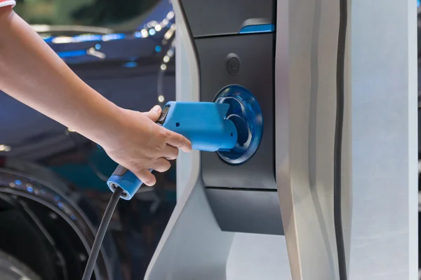 Elektrikli araba şarj