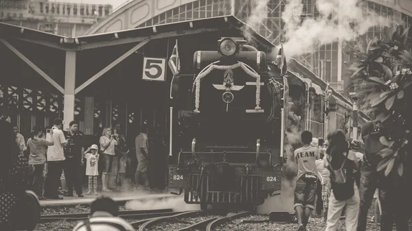 Treno a vapore alla Ferrovia dello Stato della Thailandia 119 anni anniversario — Foto Stock