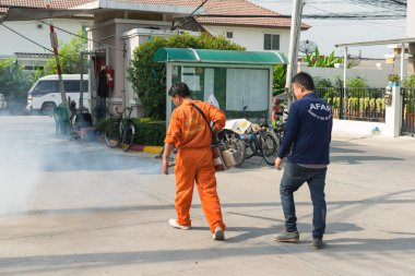 DDT spreyi öldürme sivrisinek sisleme