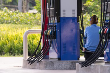 Petrol benzin istasyonu
