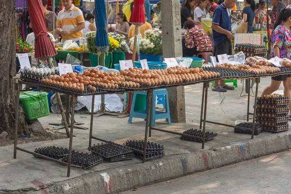 Comida callejera tailandesa, huevos — Foto de Stock