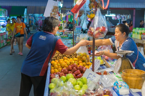 Thai frutti esotici nel mercato — Foto Stock