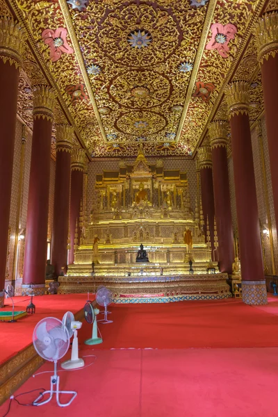 Statua buddha tailandese (Wat Thep Sirin ) — Foto Stock