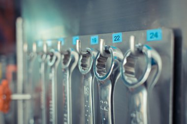 Somun anahtarları araçları anahtar