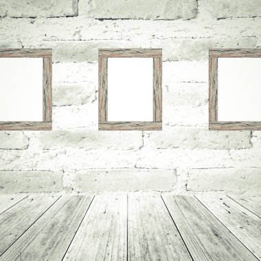 Ahşap Teras ve kırmızı tuğla duvar