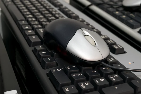 Serwer i obiekt klawiatura i mysz — Zdjęcie stockowe