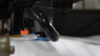 Ofset kağıt makinesi