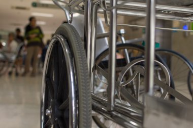 Hastanede acil yatak boş