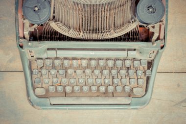 ahşap üzerine daktilo