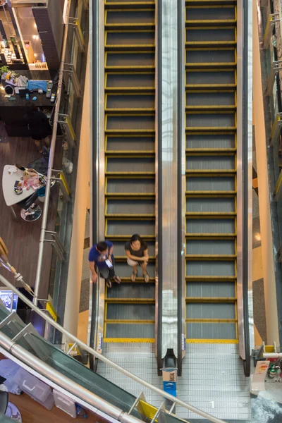 Obchodní dům nebo nákupní centrum — Stock fotografie