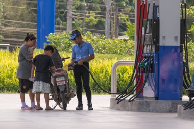 Petrol benzin istasyonu